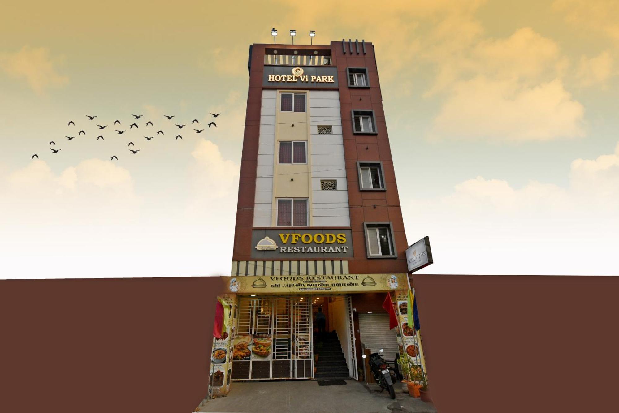 Hotel VI Park - City Centre Пондичерри Экстерьер фото