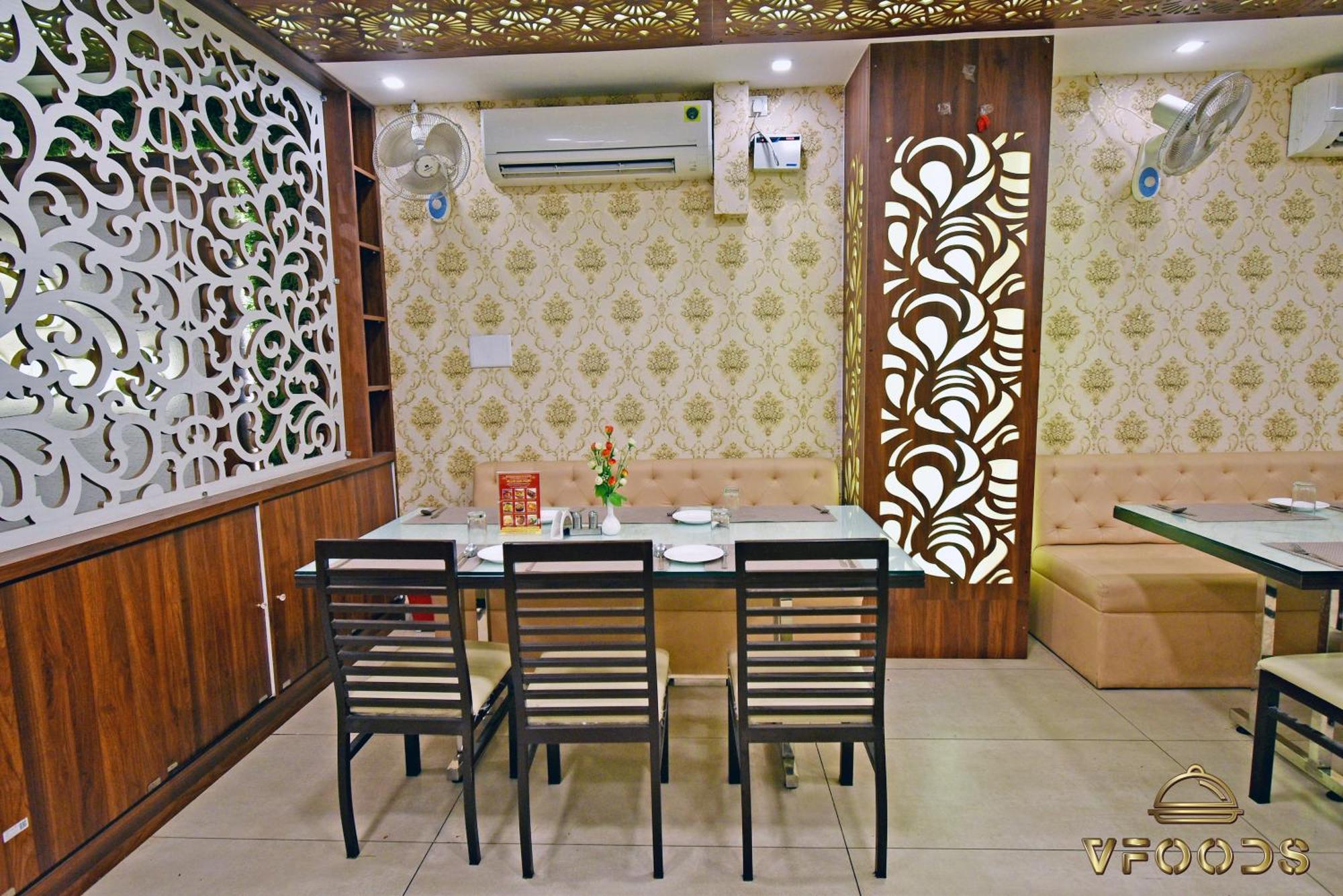Hotel VI Park - City Centre Пондичерри Экстерьер фото