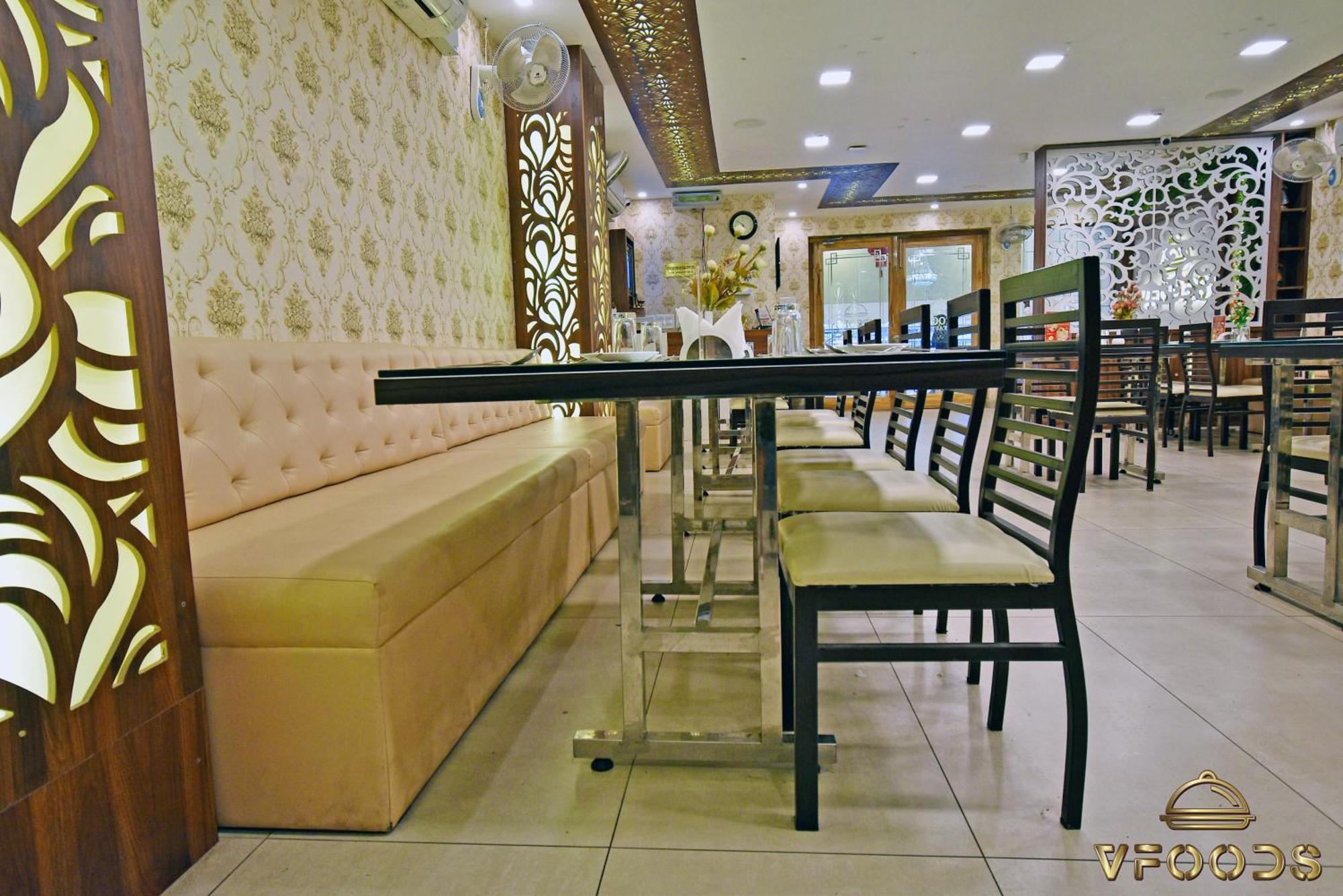 Hotel VI Park - City Centre Пондичерри Экстерьер фото