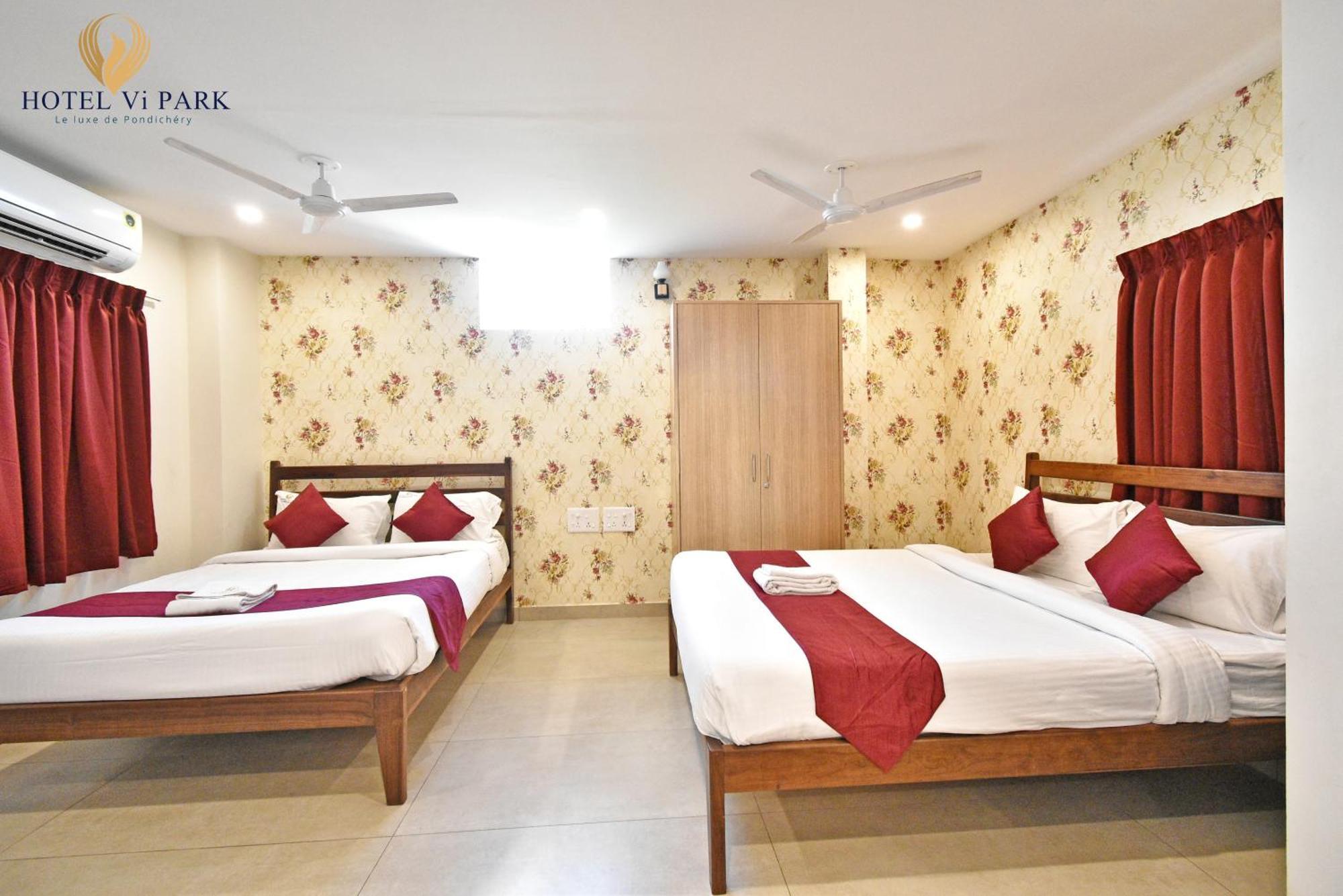 Hotel VI Park - City Centre Пондичерри Экстерьер фото